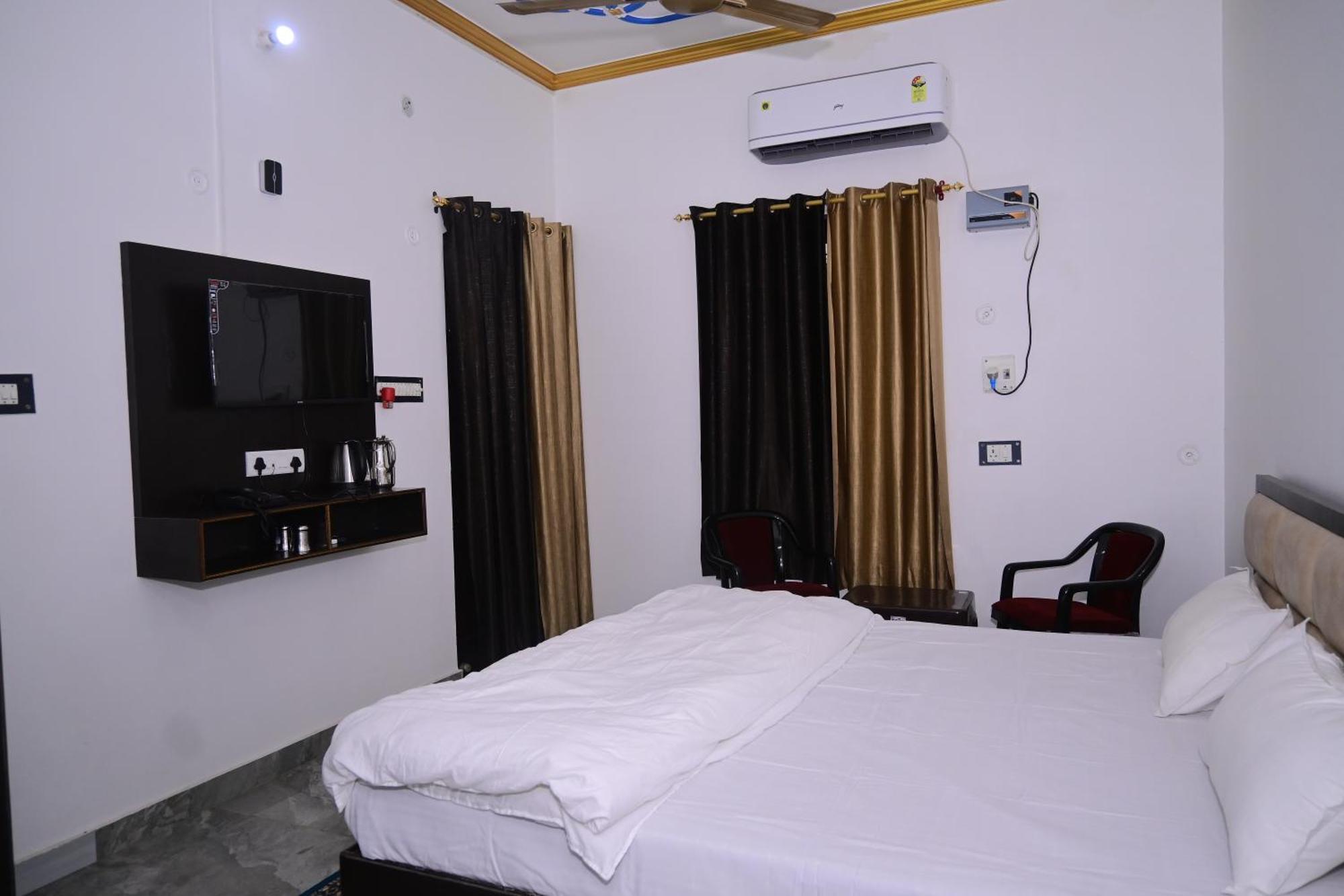 Shri Narayanam Guest House And Home Stay Ayodhya Εξωτερικό φωτογραφία